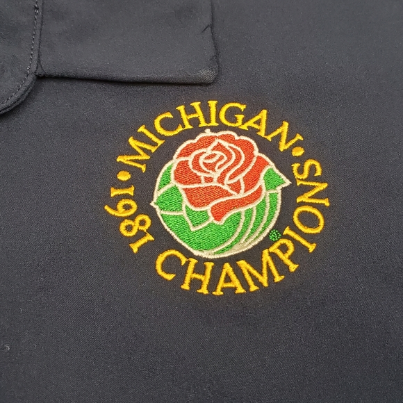 Adidas Michigan Wolverines Short Sleeve Button Down Rose Bowl Game Shirt - Picture 4 of 8